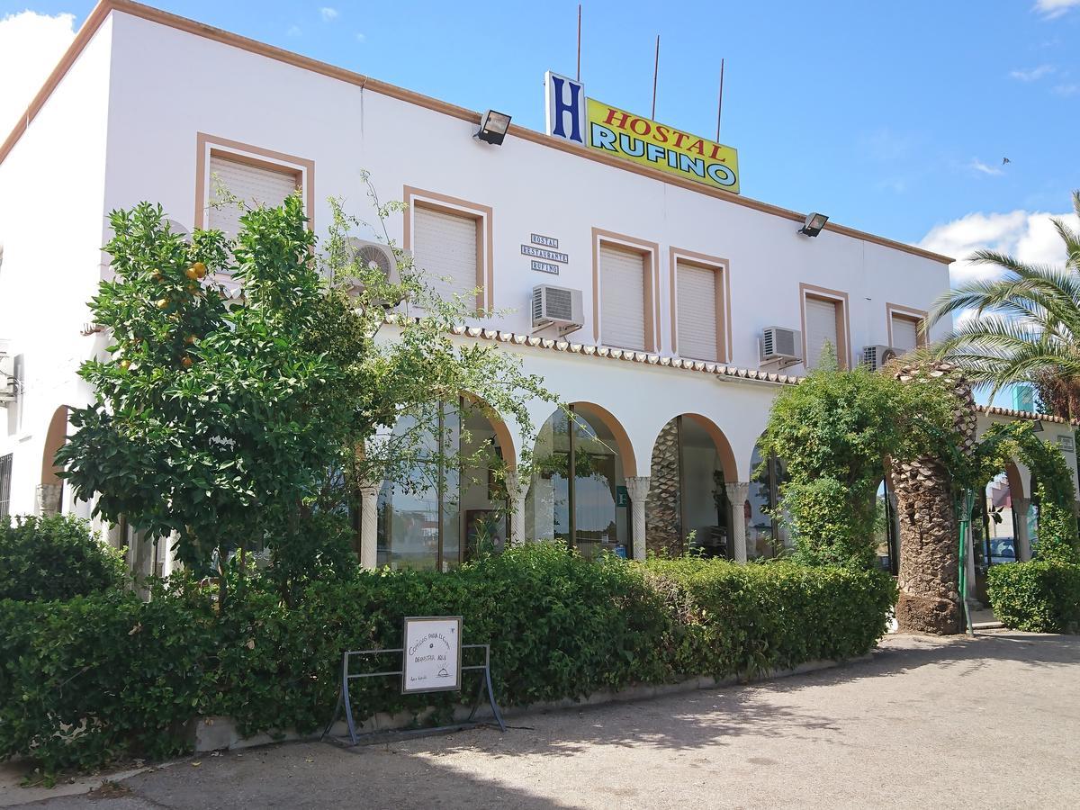 Hostal Restaurante Rufino Berlanga Exterior photo